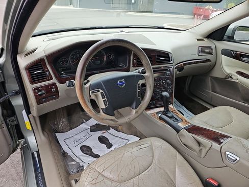 Used 2007 Volvo V70 2.4 image 19
