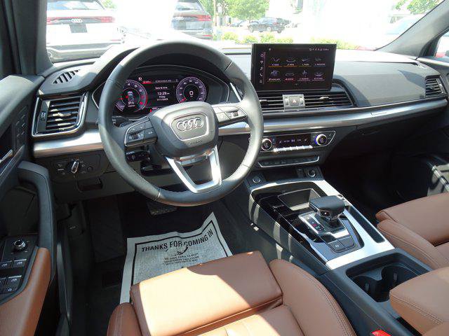 Certified 2025 Audi Q5 2.0T Premium AWD/4WD image 12