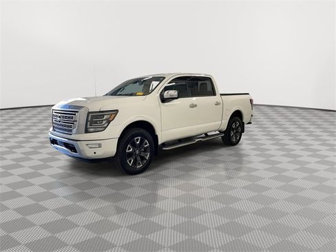 Certified 2021 Nissan Titan Platinum Reserve image 6