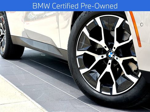 Certified 2025 BMW X3 xDrive30i AWD/4WD image 2