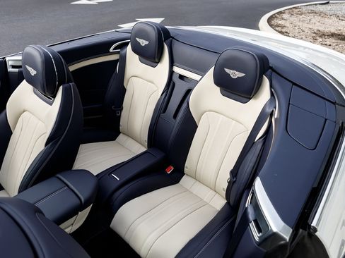 New 2026 Bentley Continental GT Speed image 32