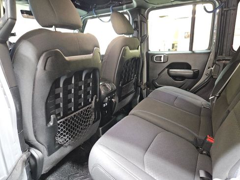 Used 2022 Jeep Wrangler Unlimited Rubicon 4xe image 20