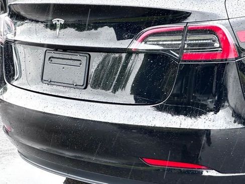Used 2023 Tesla Model 3 Standard Range RWD image 12