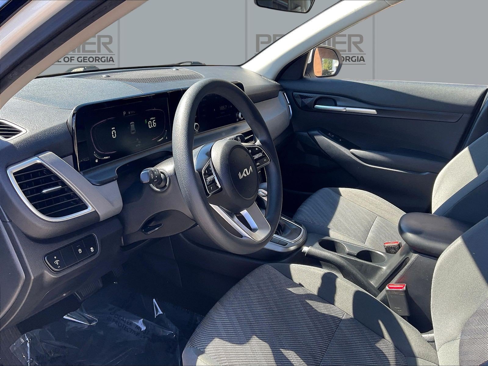 Used 2024 Kia Seltos LX AWD/4WD image 19