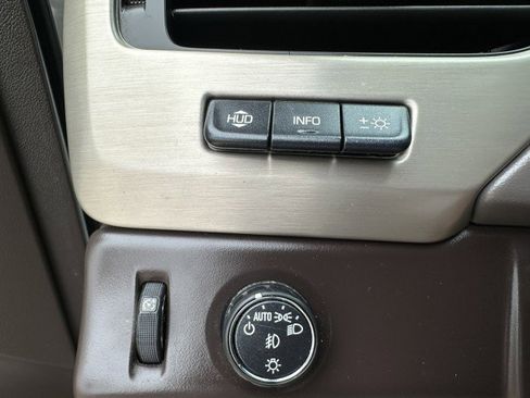 Used 2017 GMC Yukon Denali w/ Open Road Package image 23