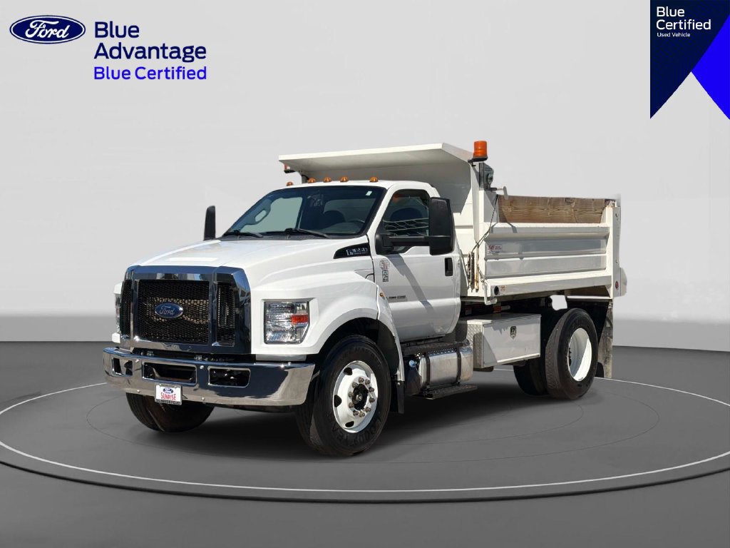 Used 2022 Ford F650 2WD Regular Cab Super Duty image 1