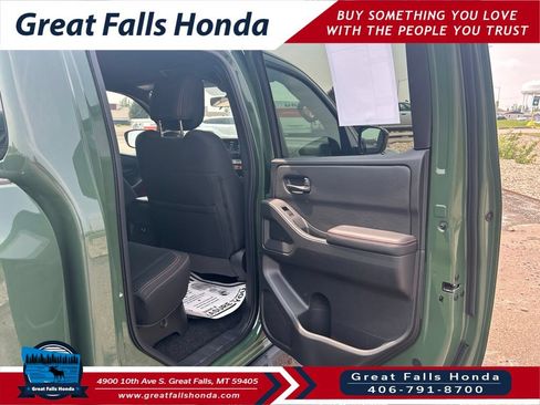 Used 2026 Nissan Frontier PRO-4X w/ Tow Package AWD/4WD image 23