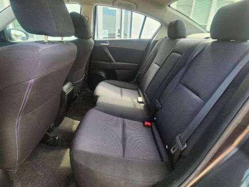 Used 2010 MAZDA MAZDA3 i Touring FWD image 17