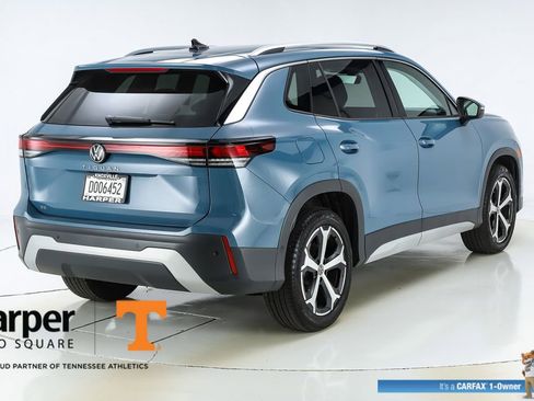 Used 2025 Volkswagen Tiguan SE FWD image 9