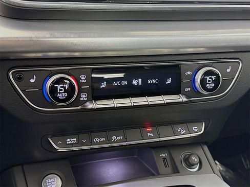 Certified 2025 Audi Q5 2.0T Premium image 15