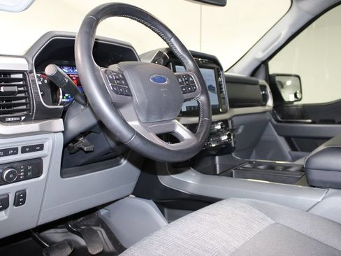 Used 2021 Ford F150 XLT w/ Equipment Group 302A High RWD image 19