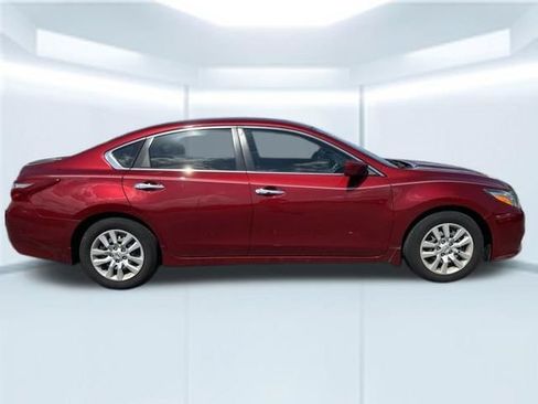 Used 2018 Nissan Altima 2.5 S w/ S Convenience Package FWD image 5