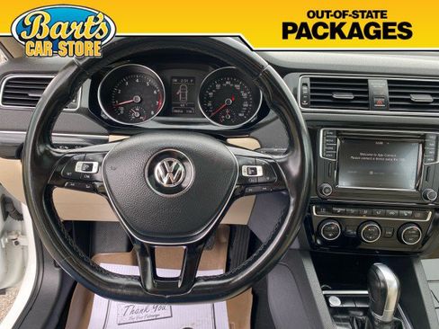 Used 2017 Volkswagen Jetta SEL FWD image 28