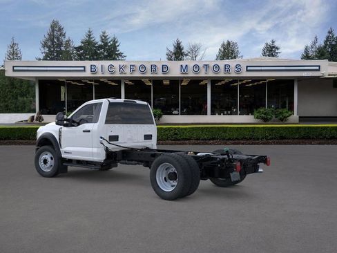 New 2025 Ford F450 XL w/ XL Chrome Package image 4