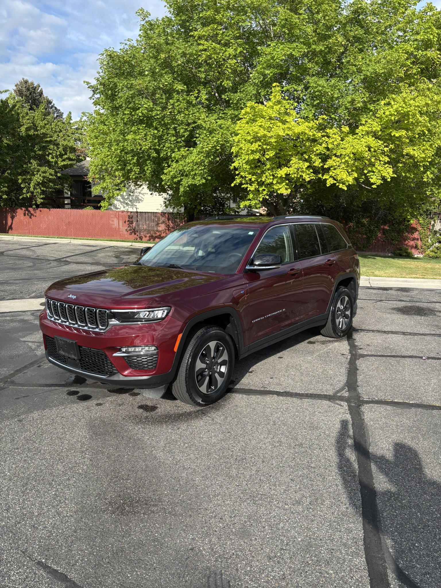 Used 2023 Jeep Grand Cherokee 4WD 4xe image 3