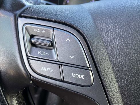 Used 2013 Hyundai Santa Fe Sport image 19