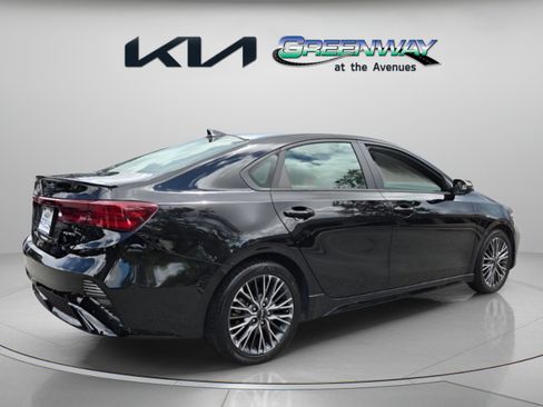 Used 2024 Kia Forte GT-Line w/ GT-Line Premium Package FWD image 7