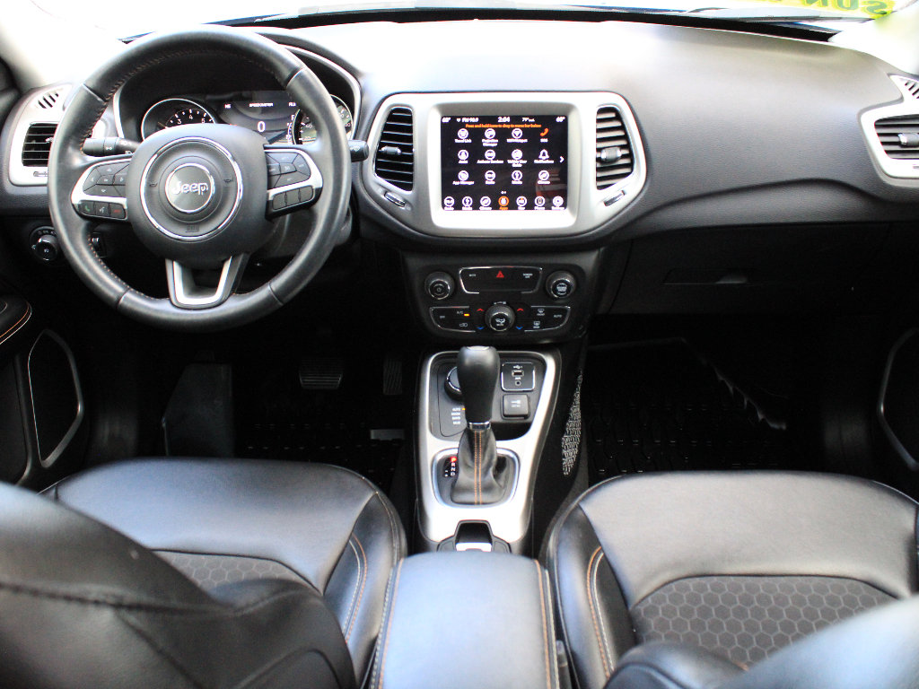Used 2019 Jeep Compass Latitude w/ Popular Equipment Group AWD/4WD image 19