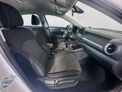 Used 2024 Kia Forte LXS image 29