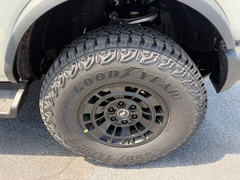 New 2026 Ford Bronco Outer Banks AWD/4WD image 9