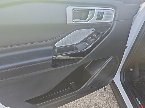 Used 2023 Ford Explorer ST w/ Equipment Group 401A image 9