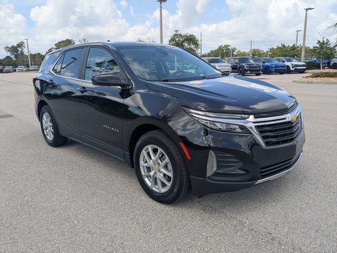 Used 2024 Chevrolet Equinox LT FWD image 2