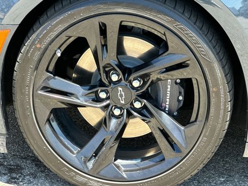 Used 2023 Chevrolet Camaro LT RWD image 37