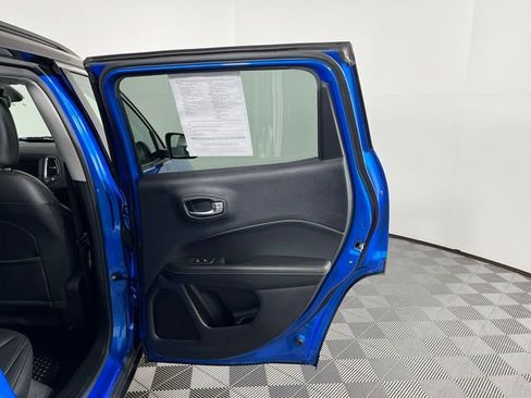 Used 2018 Jeep Compass Latitude w/ Popular Equipment Group AWD/4WD image 43