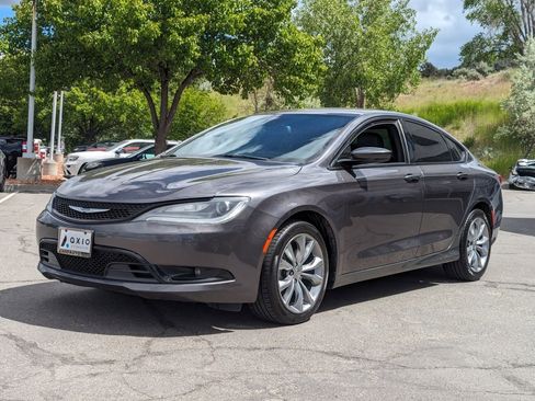 Used 2016 Chrysler 200 S w/ Navigation & Sound Group I image 9