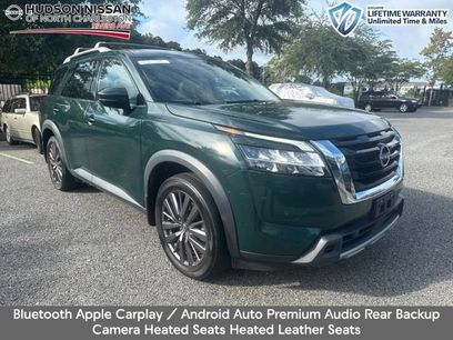 Used 2024 Nissan Pathfinder SL w/ SL Premium Package