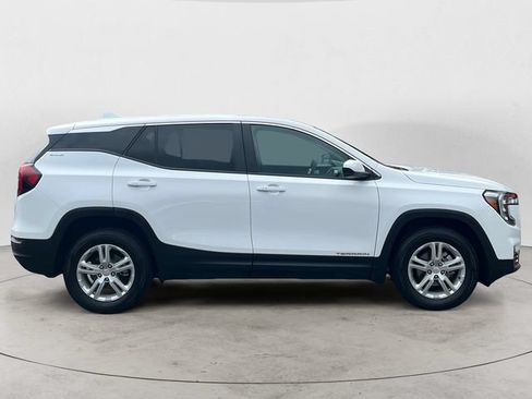Used 2024 GMC Terrain SLE AWD/4WD image 6