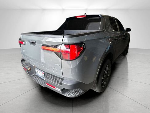 Used 2024 Hyundai Santa Cruz SE AWD/4WD image 4