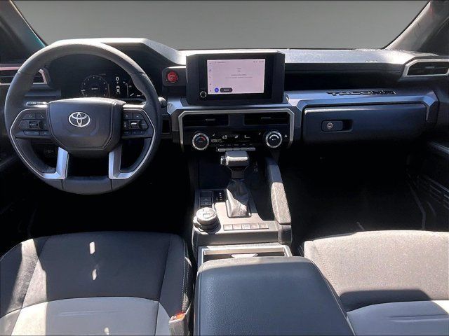 Used 2025 Toyota Tacoma TRD Off-Road AWD/4WD image 16