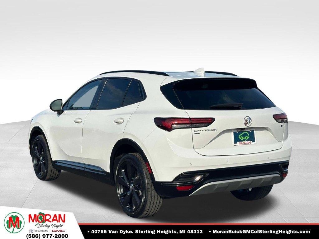 Certified 2023 Buick Envision Essence w/ Technology Package I AWD/4WD image 3