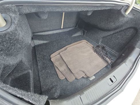 Used 2014 Buick LaCrosse Leather w/ Driver Confidence Package image 19