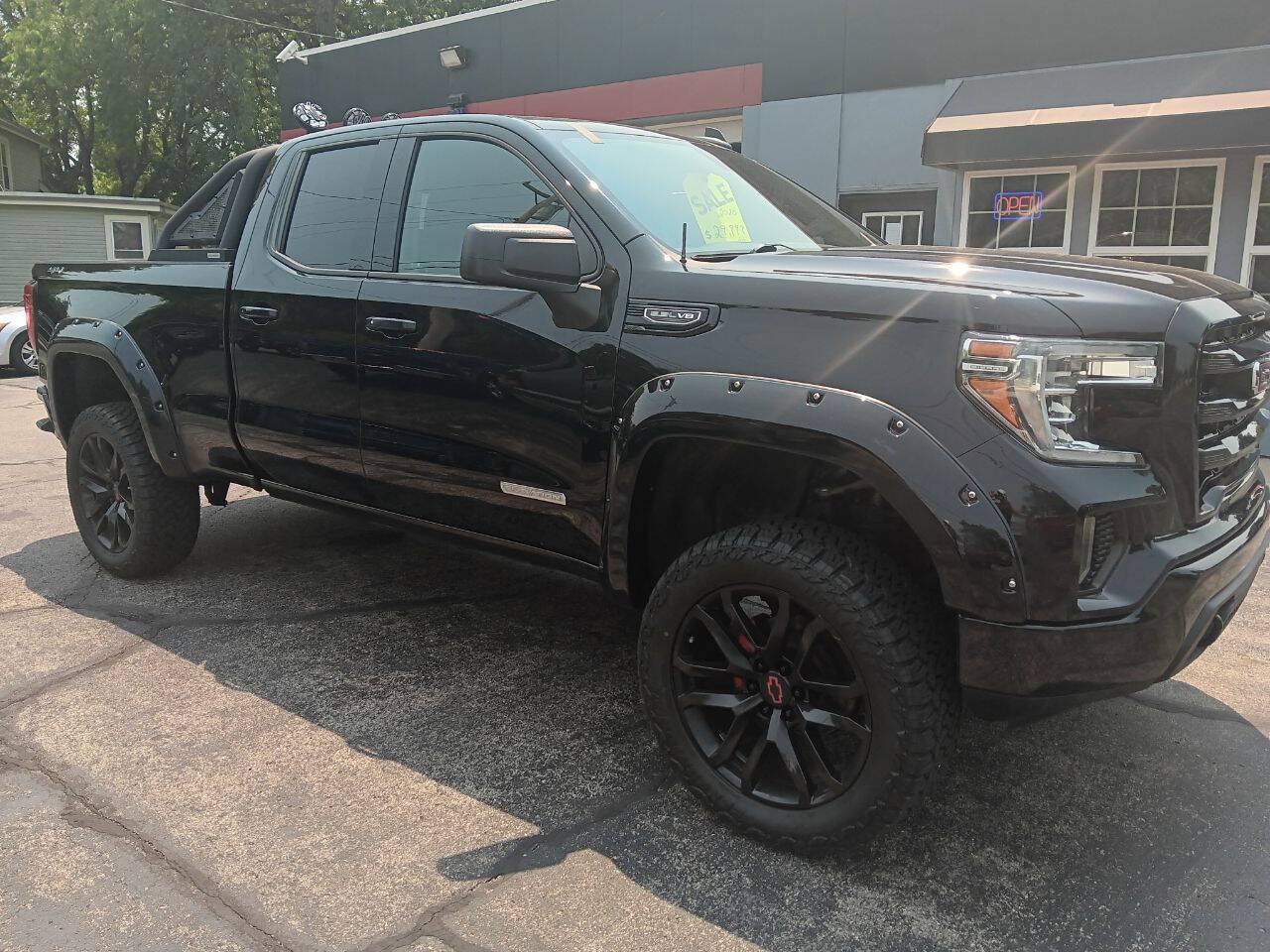 Used 2020 GMC Sierra 1500 Elevation w/ Elevation Value Package AWD/4WD image 5