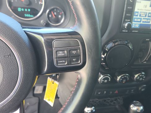 Used 2012 Jeep Wrangler Unlimited Sahara AWD/4WD image 24