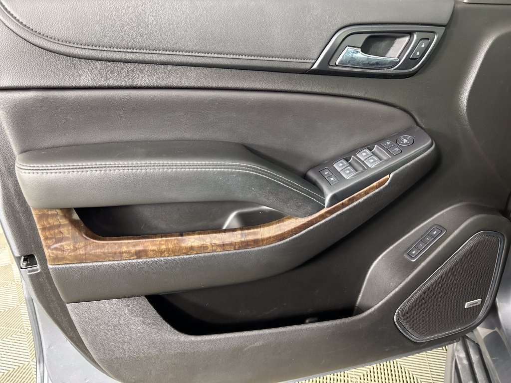 Used 2019 Chevrolet Suburban LT AWD/4WD image 11