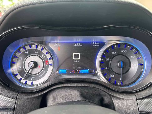 Used 2016 Chrysler 300 S RWD image 17