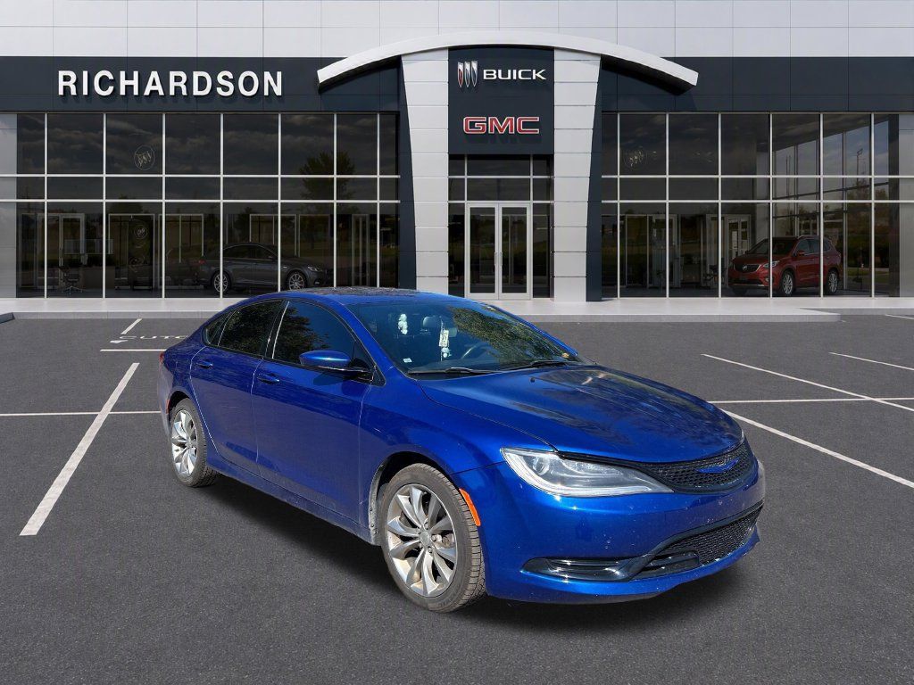 Used 2015 Chrysler 200 S FWD image 7