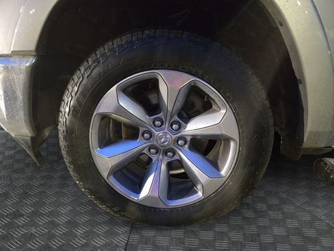 Used 2021 RAM 1500 Limited image 9