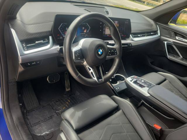 Used 2025 BMW X2 xDrive28i AWD/4WD image 16