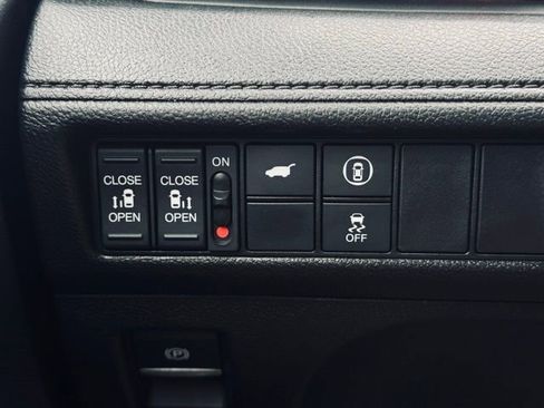 Used 2023 Honda Odyssey Sport image 36