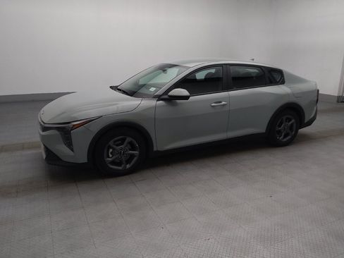 Used 2025 Kia K4 FWD image 2
