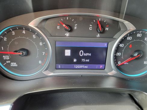 Used 2020 Chevrolet Traverse LT w/ LT Premium Package AWD/4WD image 14