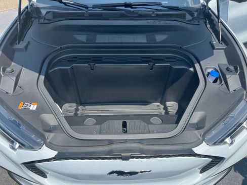 Used 2023 Ford Mustang Mach-E Select image 21