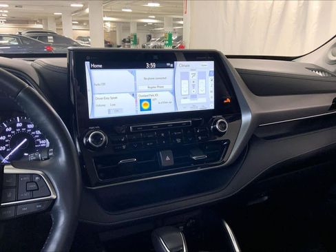 Used 2020 Toyota Highlander Platinum image 6