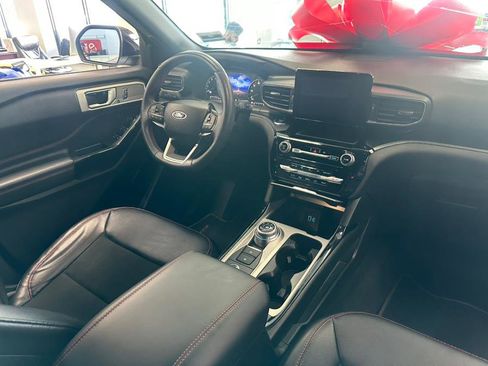 Used 2022 Ford Explorer ST-Line w/ Class IV Trailer Tow Package image 39