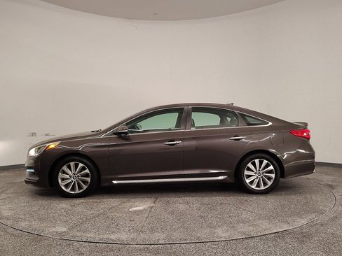 Used 2016 Hyundai Sonata Sport w/ Option Group 03 image 2