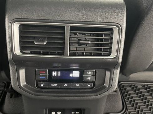 Used 2024 Volkswagen Atlas SEL Premium R-Line image 46